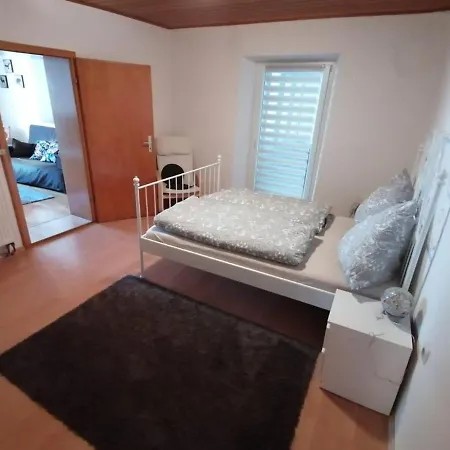 Ferienwohnung Ellinger דירה *