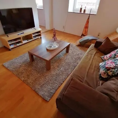 Ferienwohnung Ellinger * רוגן